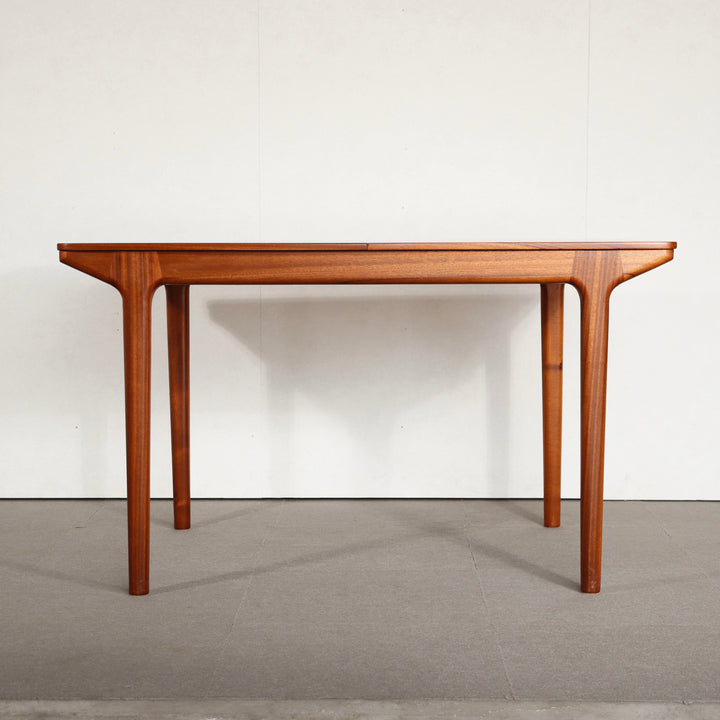 【comingsoon!】 MCINTOSH RECTANGULAR DINING TABLE ItemCode-DAWN35
