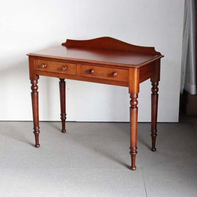 ヴィンテージでは消えた家具　Whole Table　アンティークのホールテーブル　商品番号25055