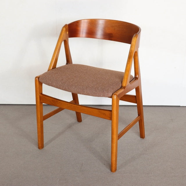 Henning Kjaernulf/model72/ダイニングチェア　デンマーク製　世界の尾州ウールにて座面張替済　送料込　２脚目以降割引有 商品番号30094b