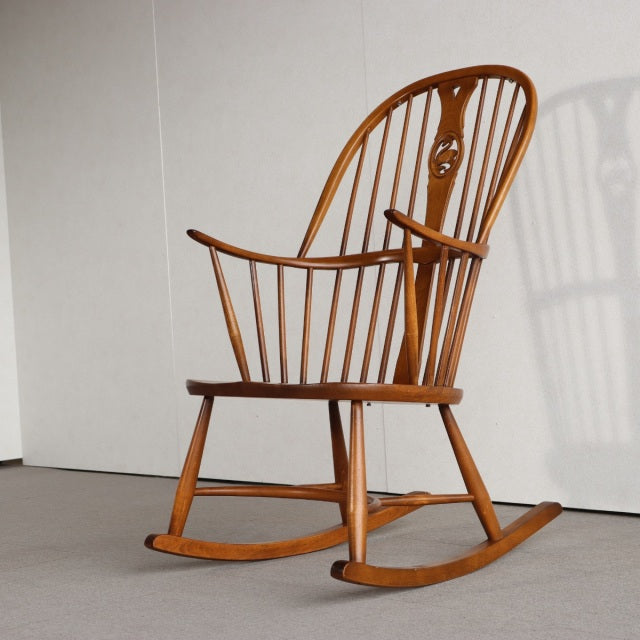 アーコールERCOL　 SWAN BACK ロッキングチェア　商品番号26149