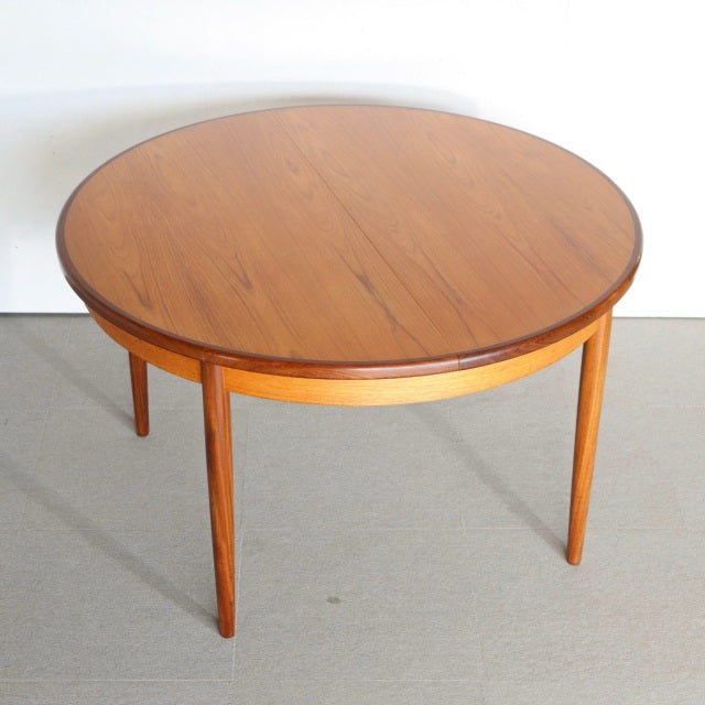 X様専用！　G PLAN CIRCULAR DINING TABLE　再塗装済み　商品番号28111