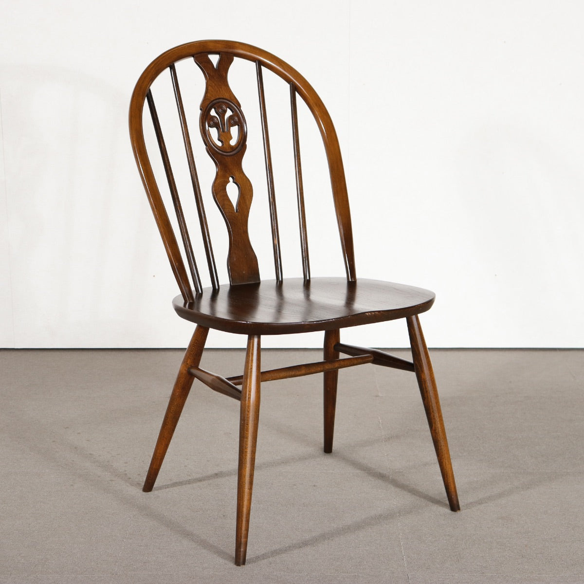 ERCOL（アーコール）ヴィンテージ家具 | 英国ブランド | ブリビ
