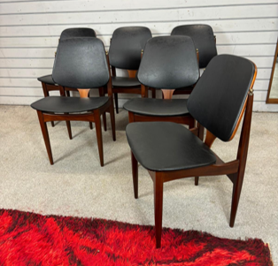 【comingsoon!】　EON DINING CHAIR　ItemCode-WOLD11e