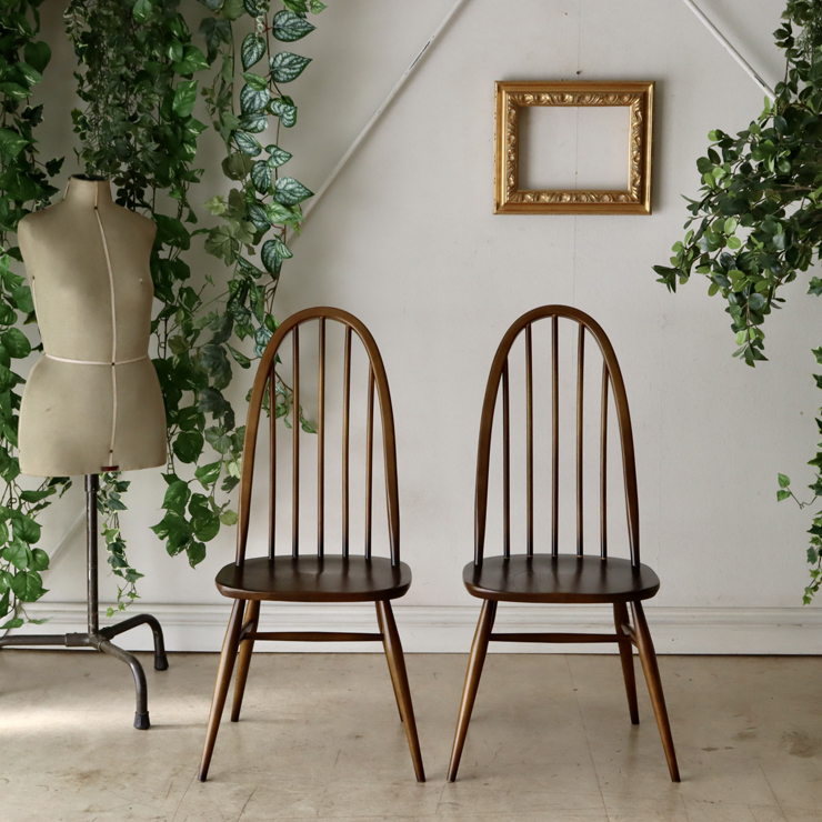 アーコール（ERCOL）製ビンテージのクエーカーチェア・ブラウン