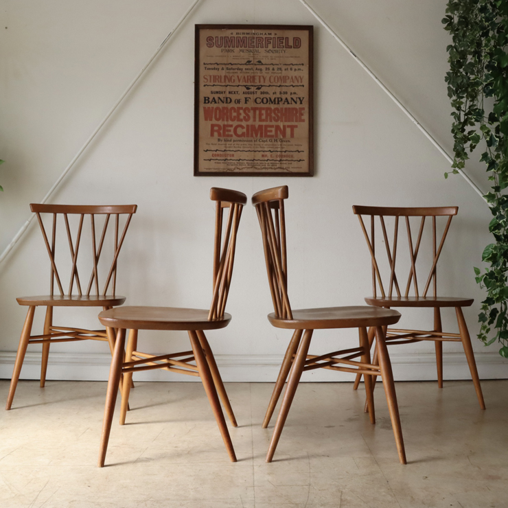 アーコール（ERCOL）製ビンテージのクロスバックチェア