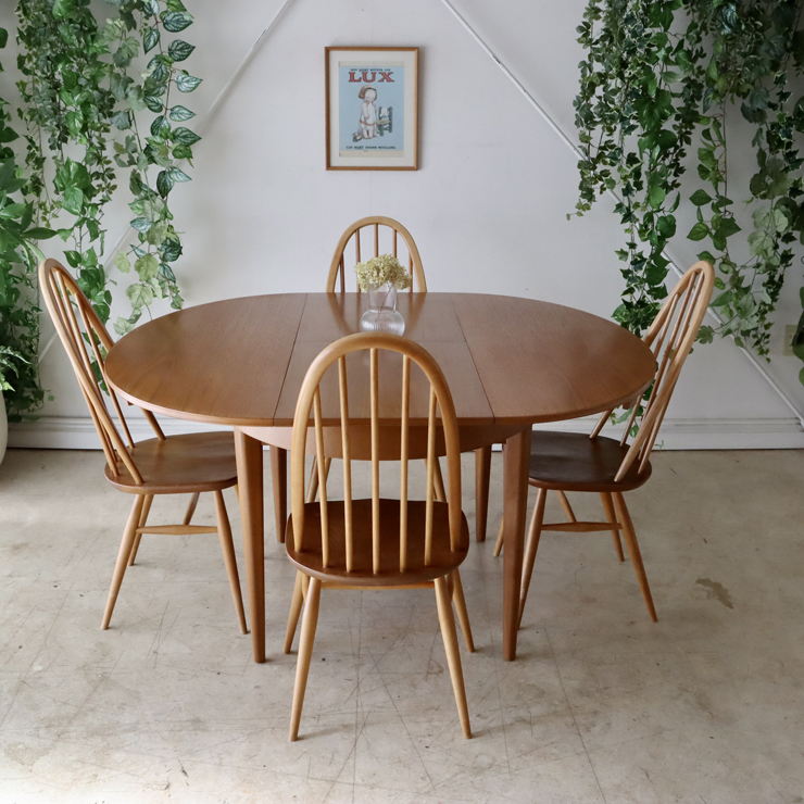 グリーブス＆トーマス（GREAVES&THOMAS）製ビンテージのダイニングテーブルのイメージ