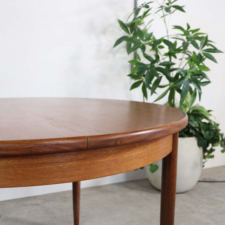 ジープラン製フレスコダイニングテーブル 23185