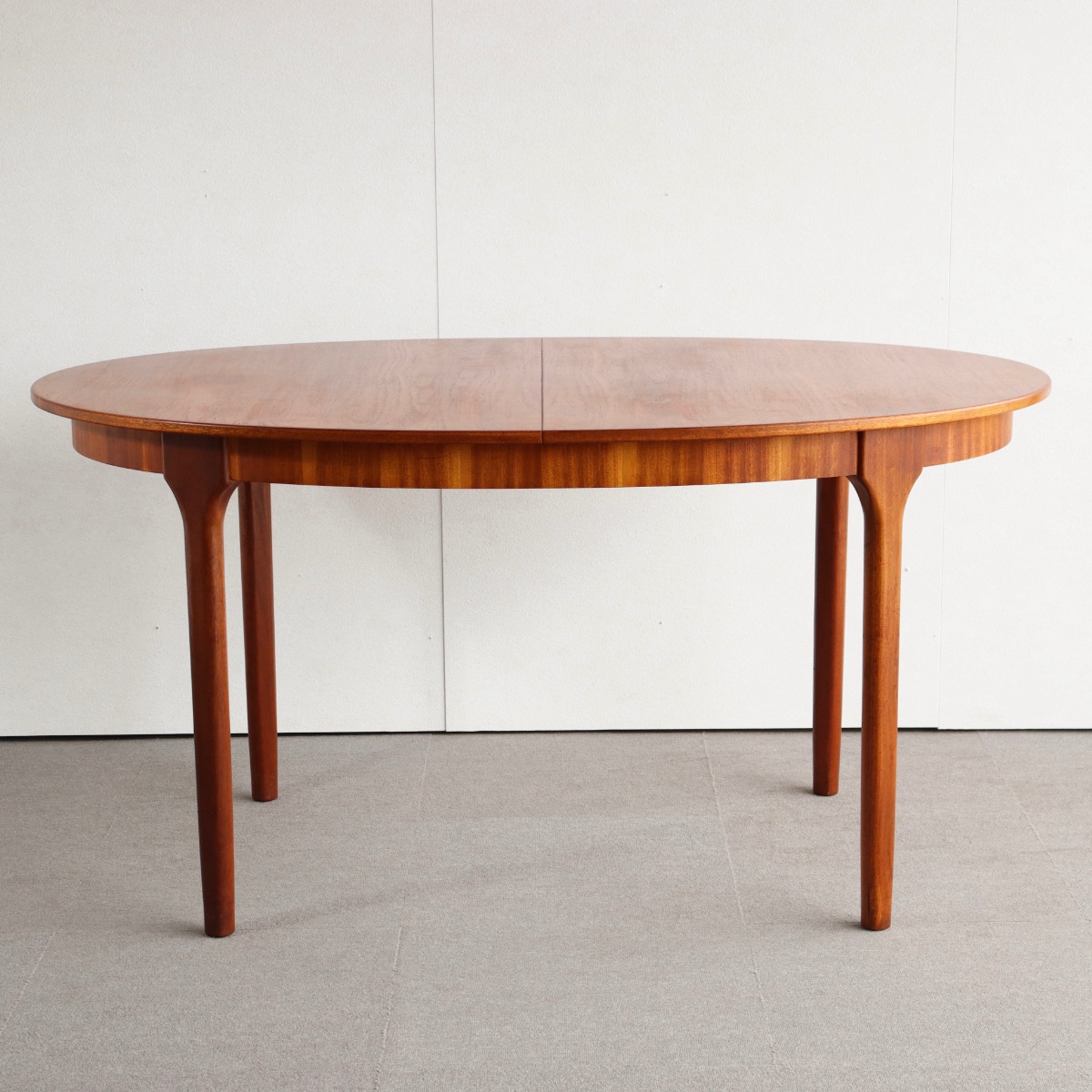 マッキントッシュMacintoshのダイニングテーブル