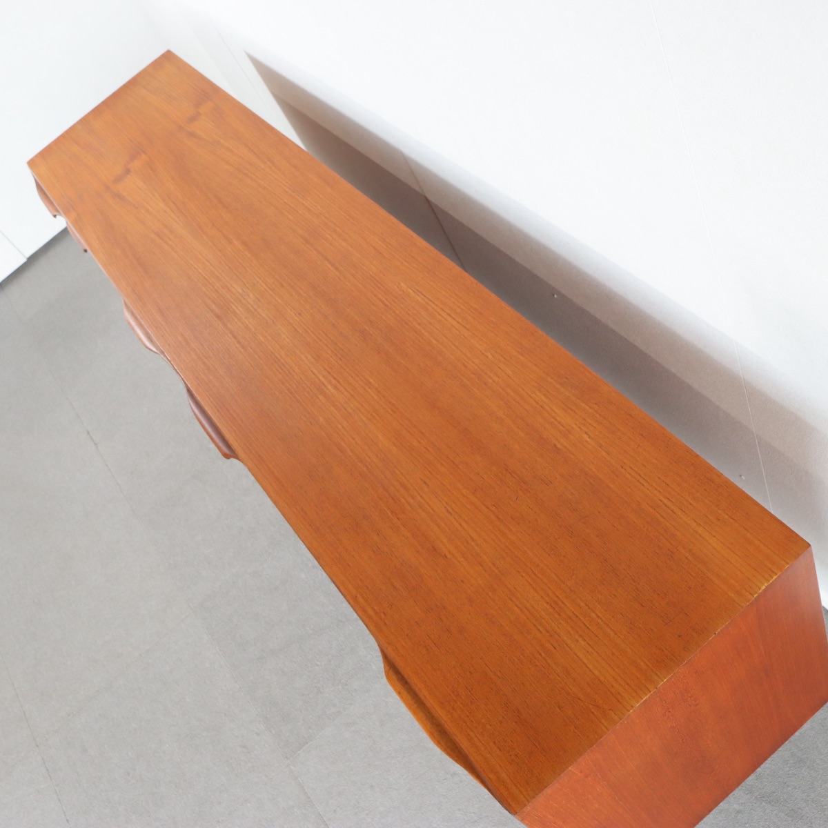 マッキントッシュMacintoshのサイドボード