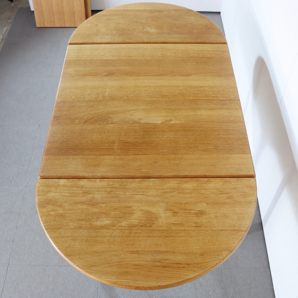 デンマーク製ダイニングテーブル。