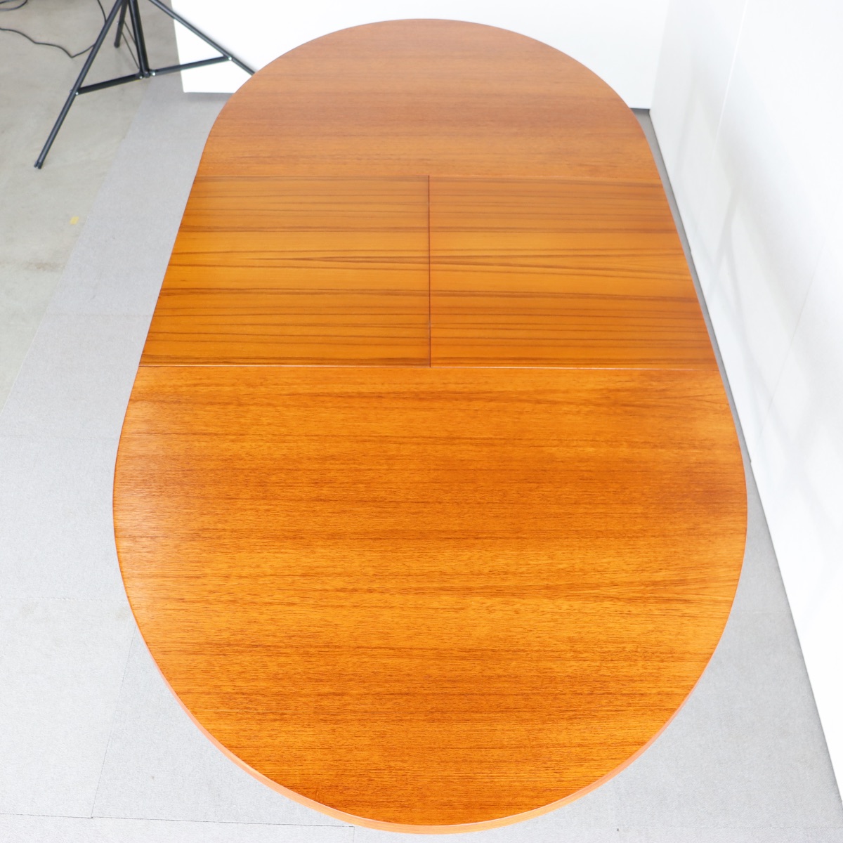 ベイスクラフトBEITHCRAFTのダイニングテーブル