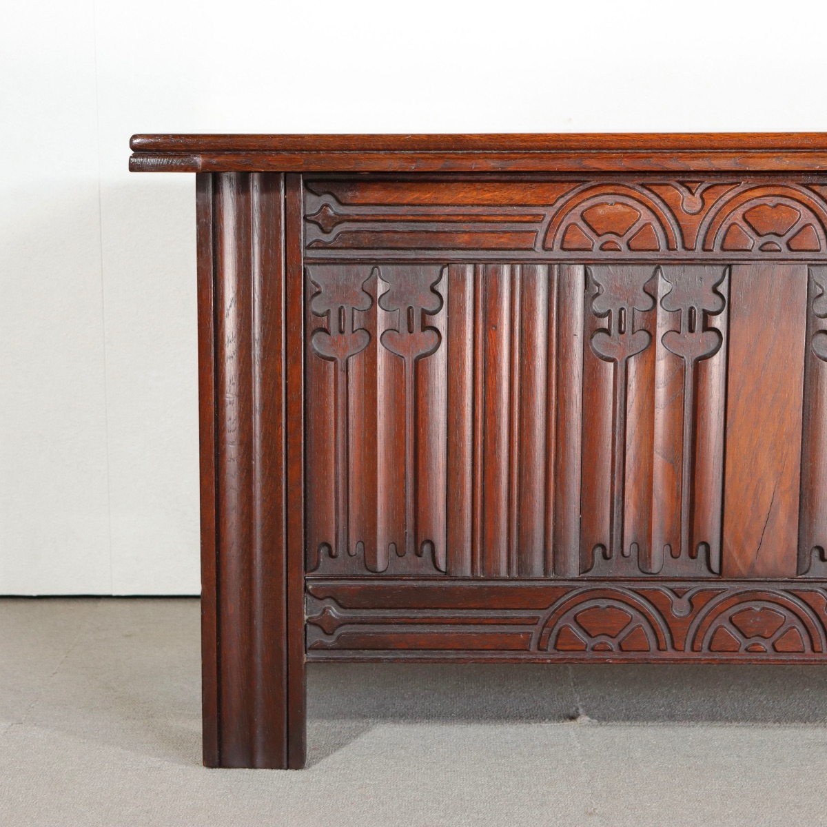 ストロングボーのヴィンテージボックス。