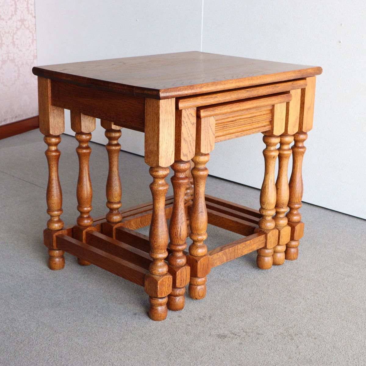 THE VINTAGE『斜め上を提案する親方』英国ヴィンテージのネストテーブル