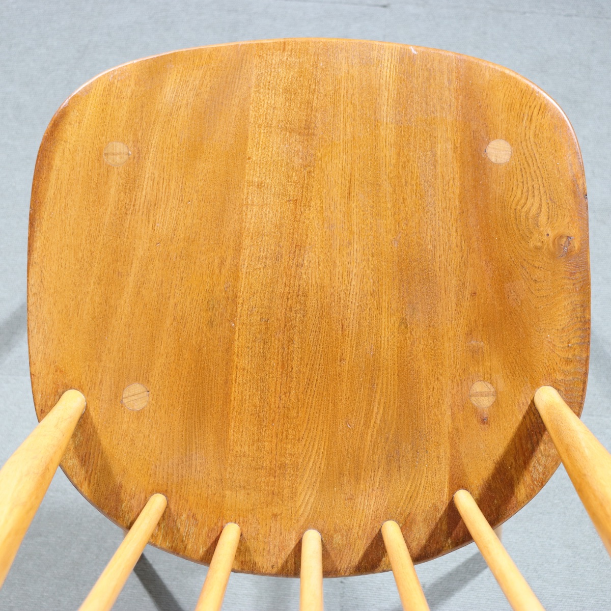 アーコールERCOLのクエーカーチェア。