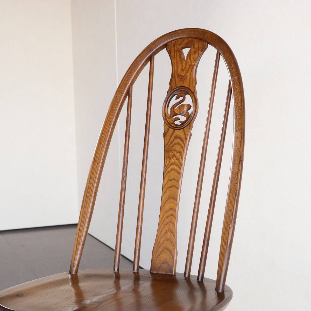 アーコールErcolのダイニングチェア