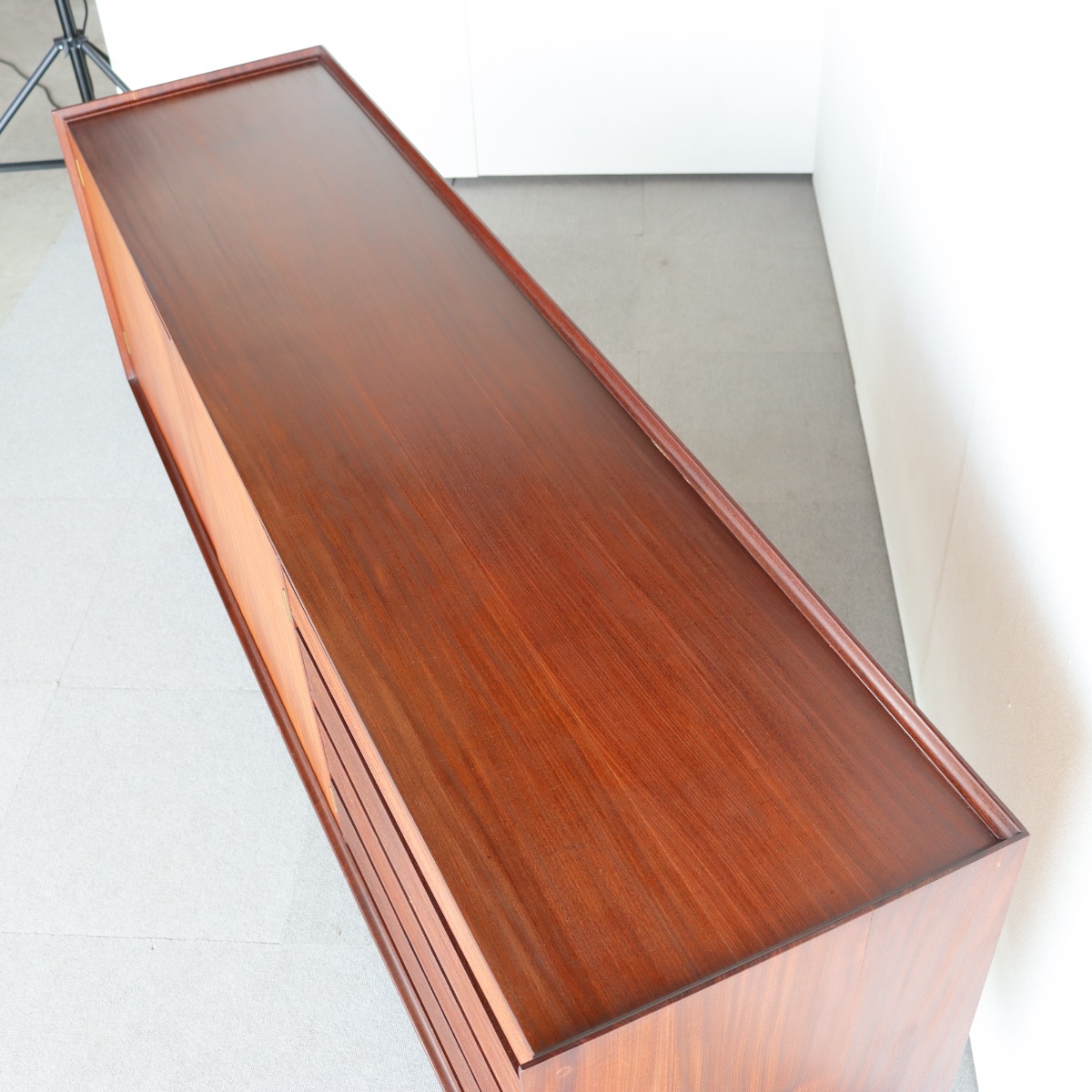 リチャードホーンビーRICHARD HORNBYのサイドボード