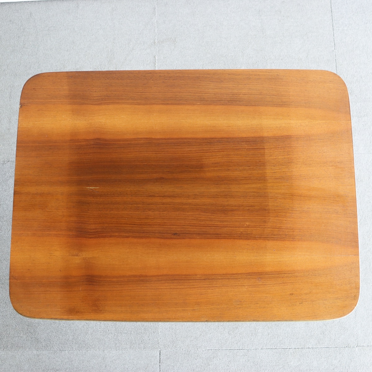 英国ヴィンテージのコーヒーテーブル