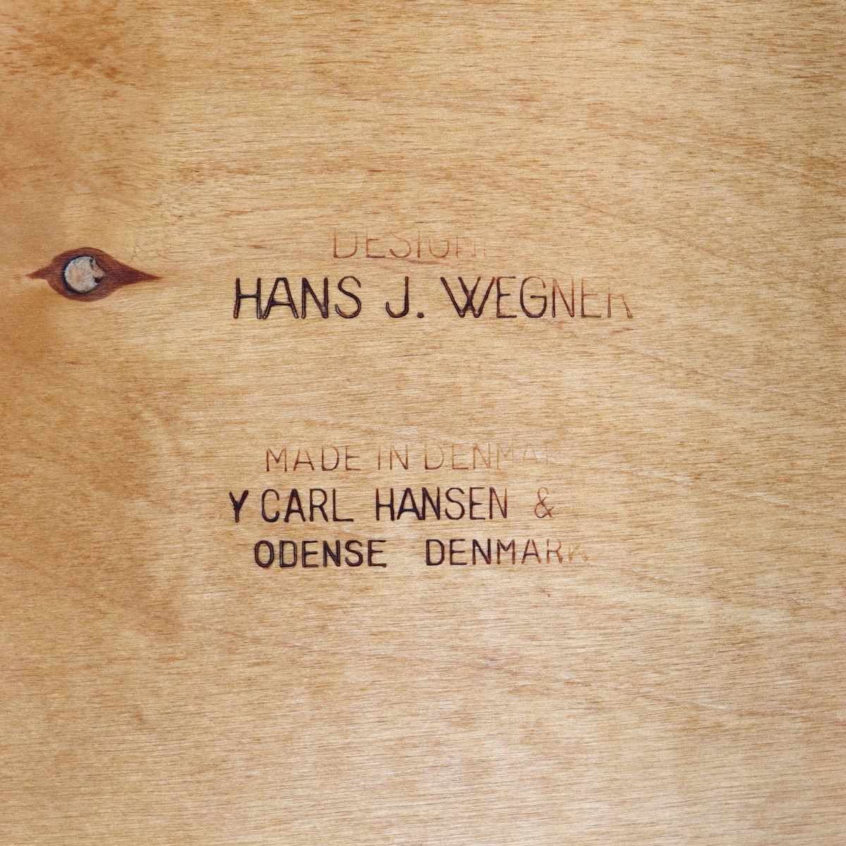 ハンス・J・ウェグナー デザインの北欧ヴィンテージダイニングチェア(CH30)