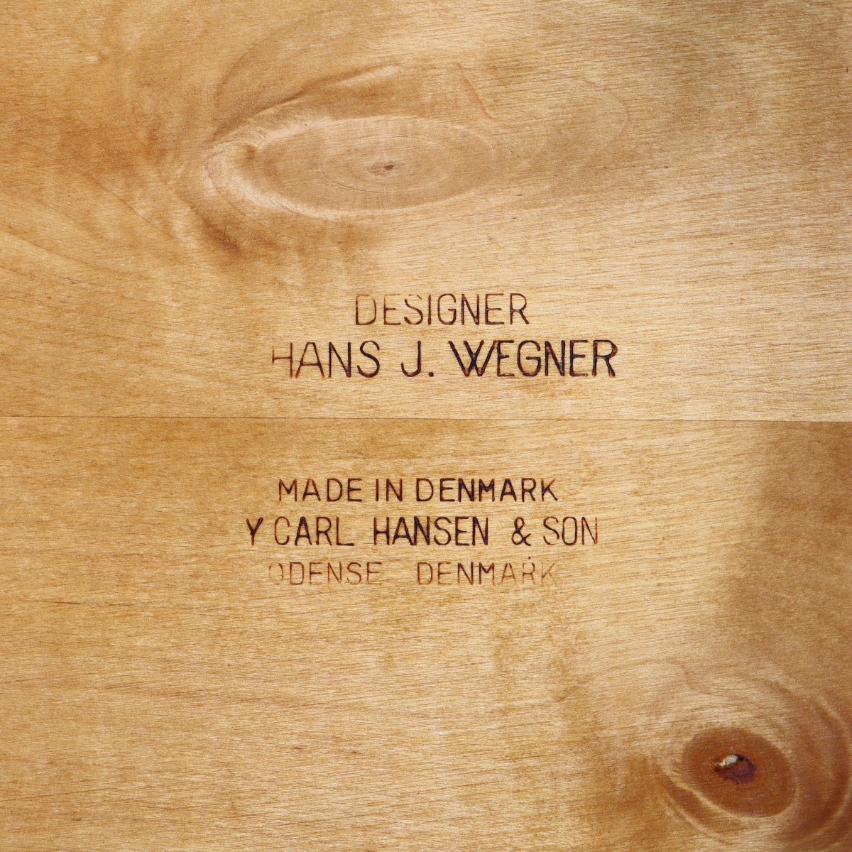 ハンス・J・ウェグナー デザインの北欧ヴィンテージダイニングチェア(CH30)