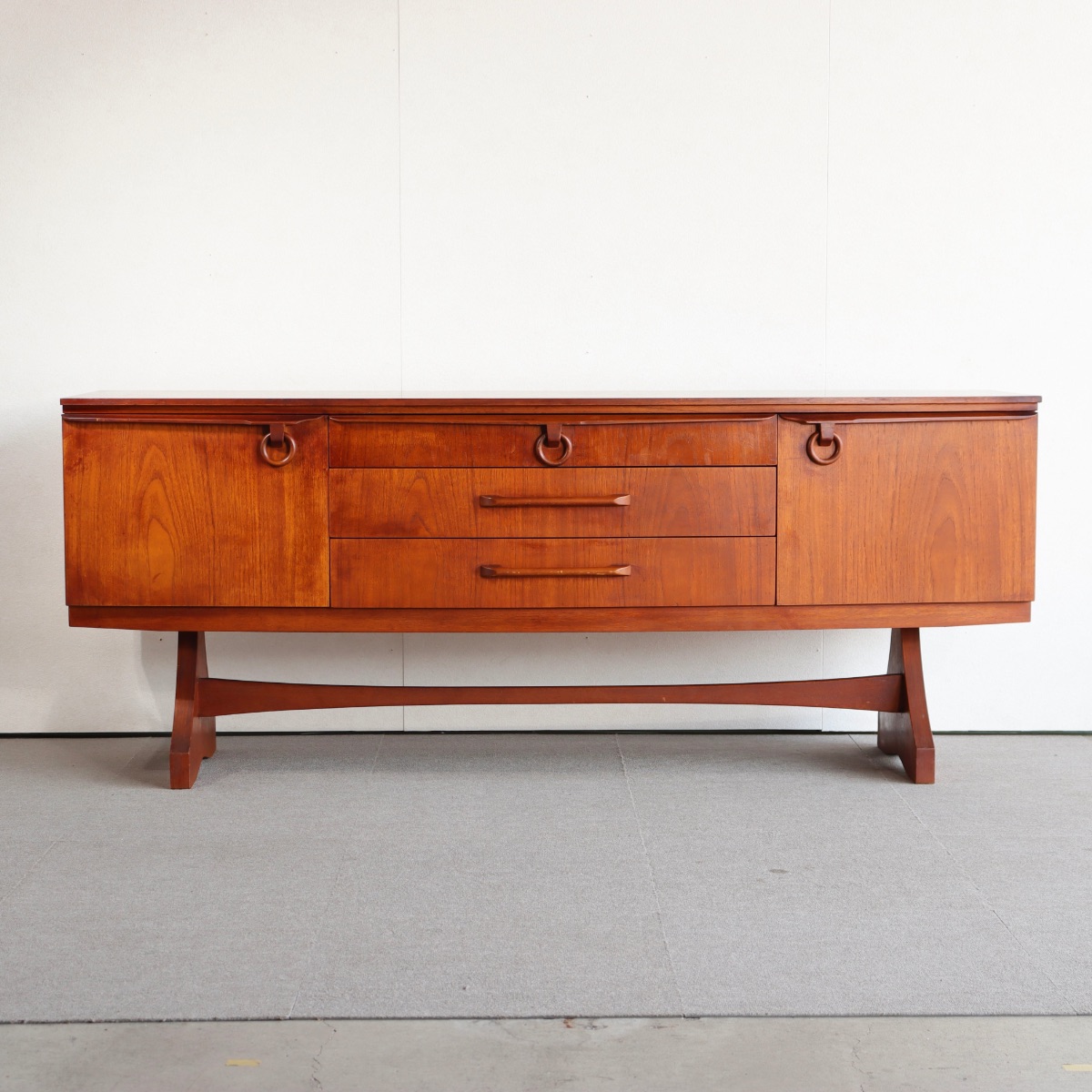 ビューチリティBEAUTILITYのサイドボード