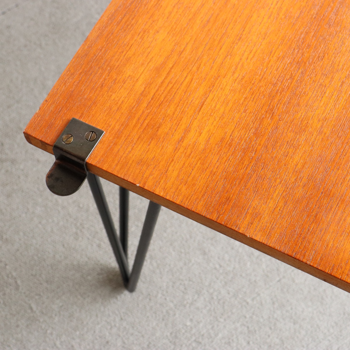 ジープランG-PLAN　Ib Koford-Larsenのリメイクデスク