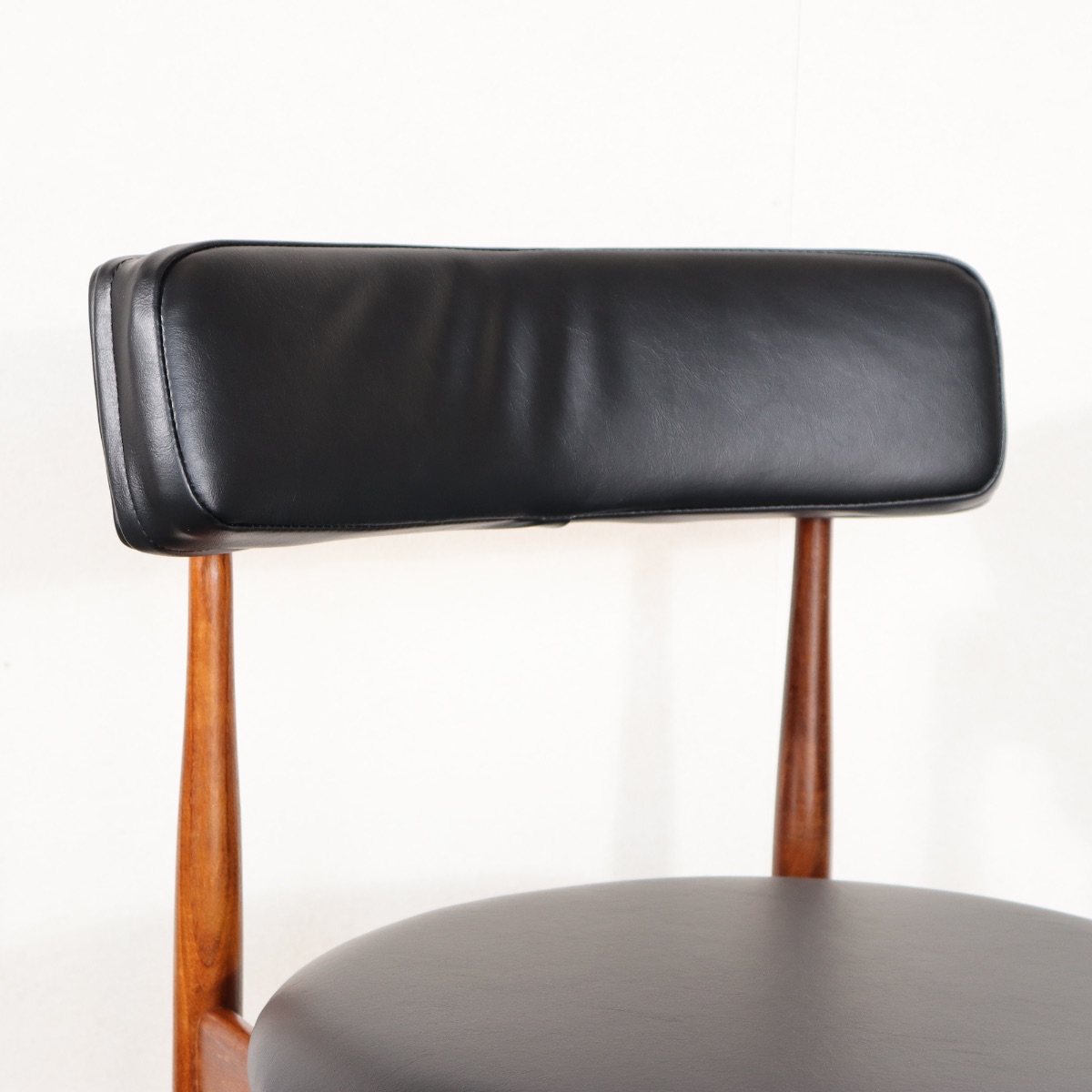 ジープランG-PLANのダイニングチェア