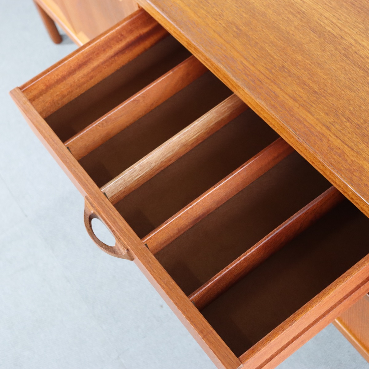 ジープランG-PLANのサイドボード