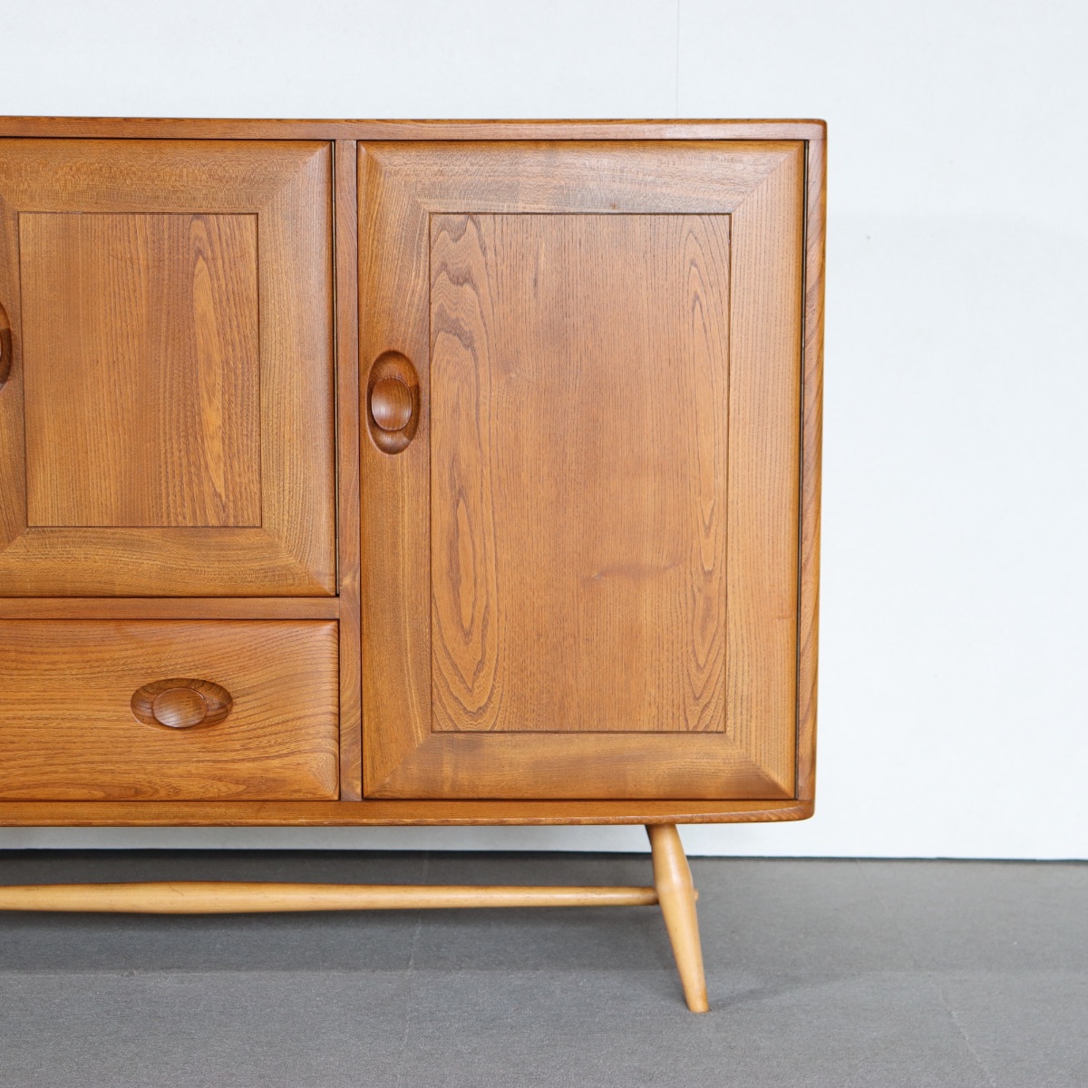 アーコールのサイドボード