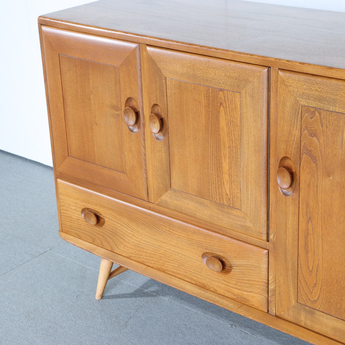 アーコールERCOLのサイドボード