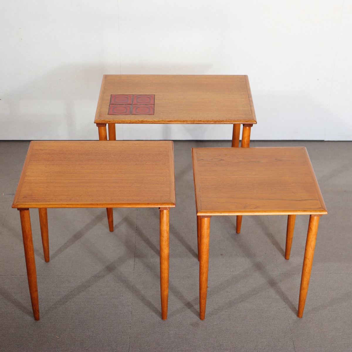 北欧ビンテージ家具 ネストテーブル 送料込み！ 【やめて欲しいこと】 北欧デンマーク製タイルトップネスト