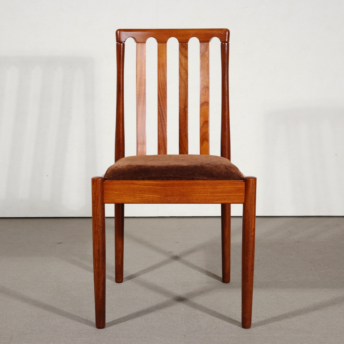 メレデューMEREDEWダイニングチェア