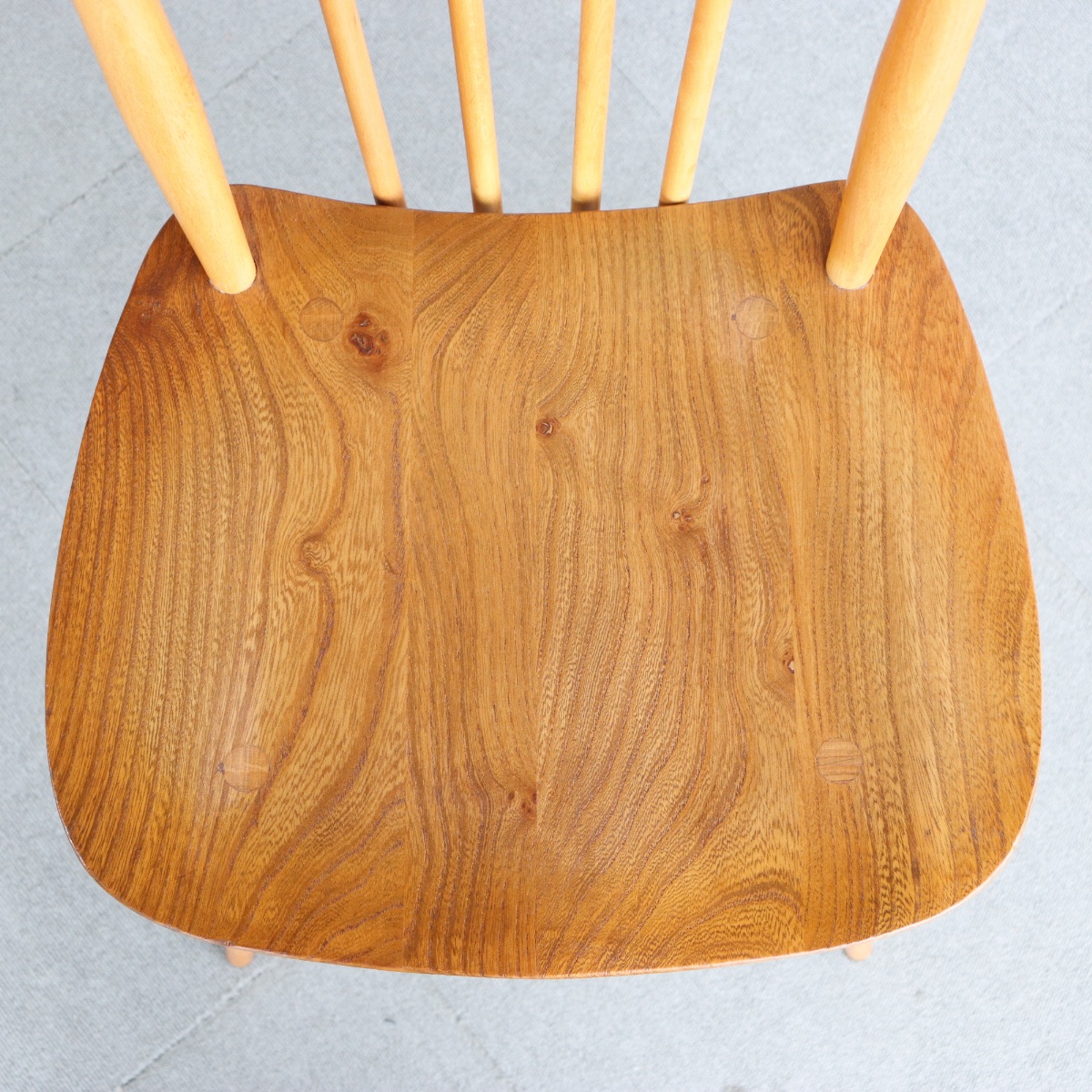 アーコールダイニングチェア