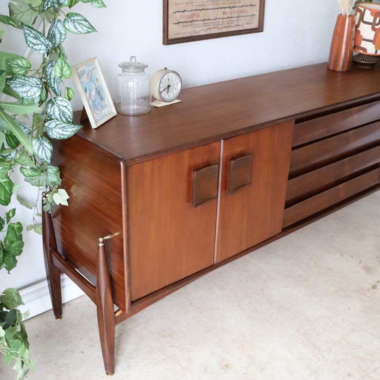 エリオッツオブニューブリー（Elliotts of newbury））製サイドボード【チーク】商品番号【022018】