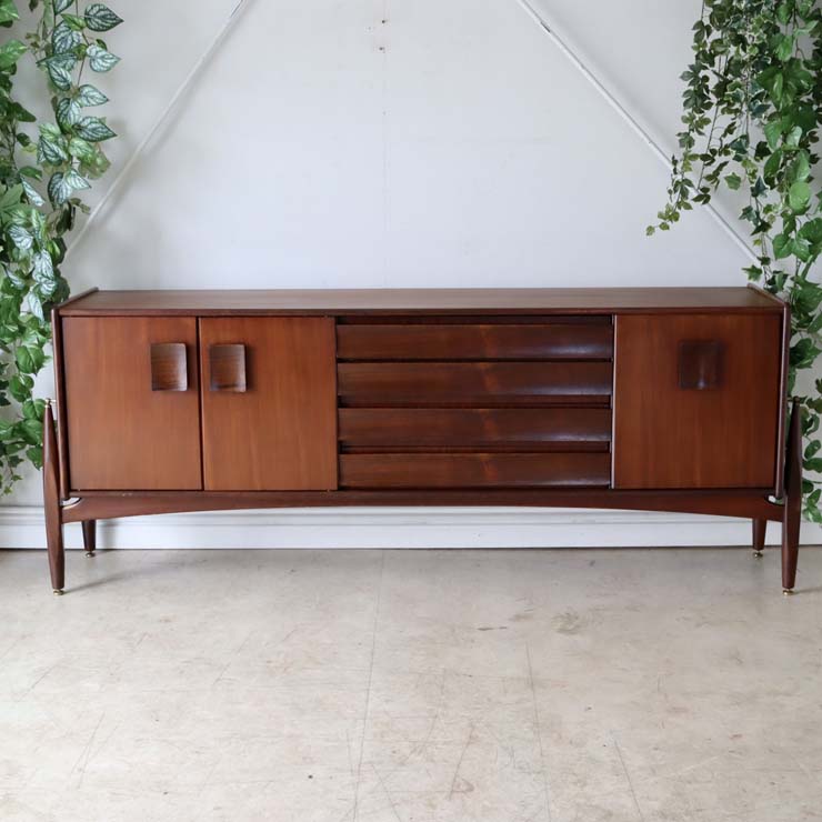 エリオッツオブニューブリー（Elliotts of newbury））製サイドボード【チーク】商品番号【022018】