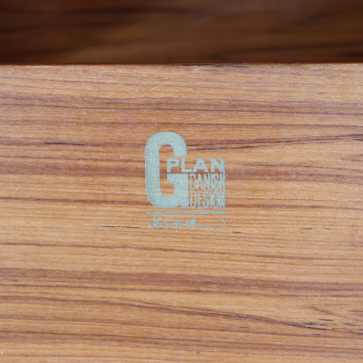 ジープランのミニキャビネット