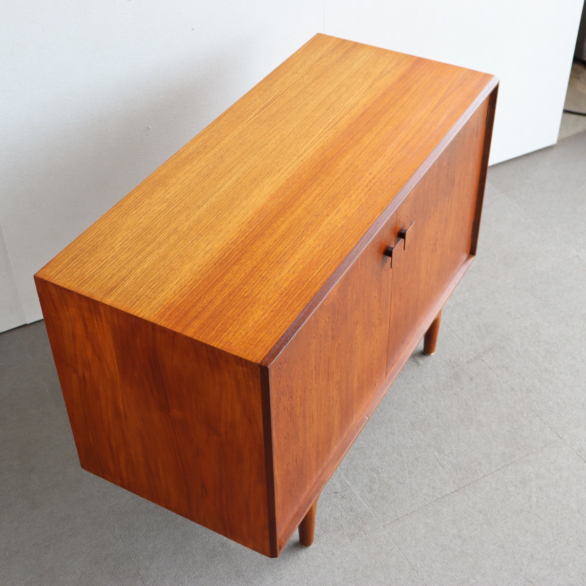 ジープランのミニキャビネット