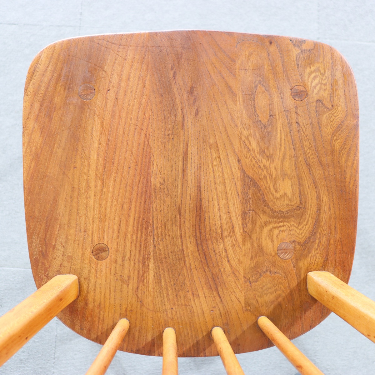 アーコールERCOLのフープバックチェア