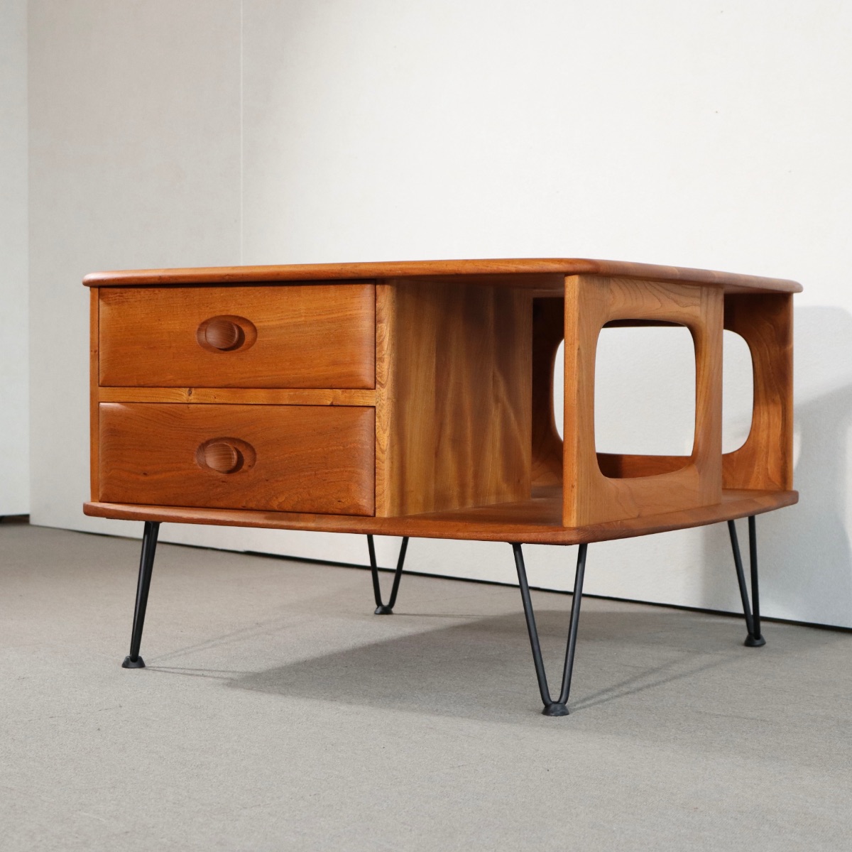 送料込み】【パンドラ】 アーコールERCOL コーヒーテーブル アイアン