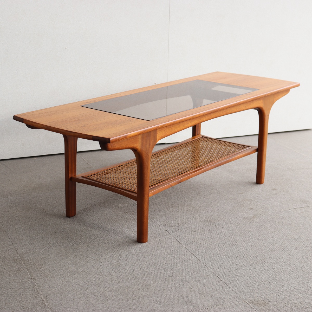 英国ヴィンテージのチーク材のコーヒーテーブル