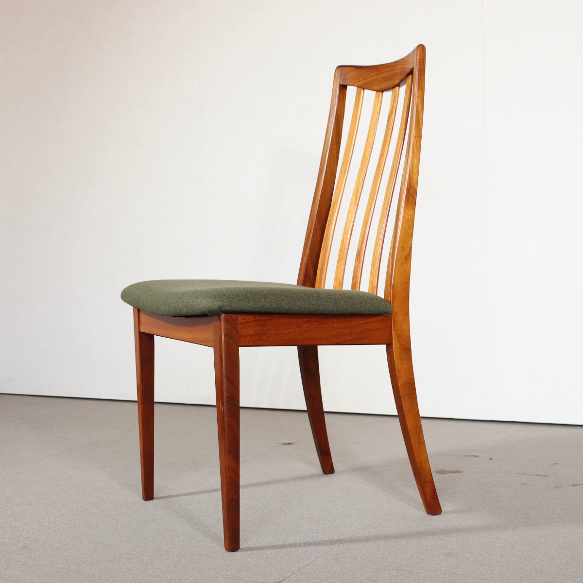 ジープランG-PLANダイニングチェア