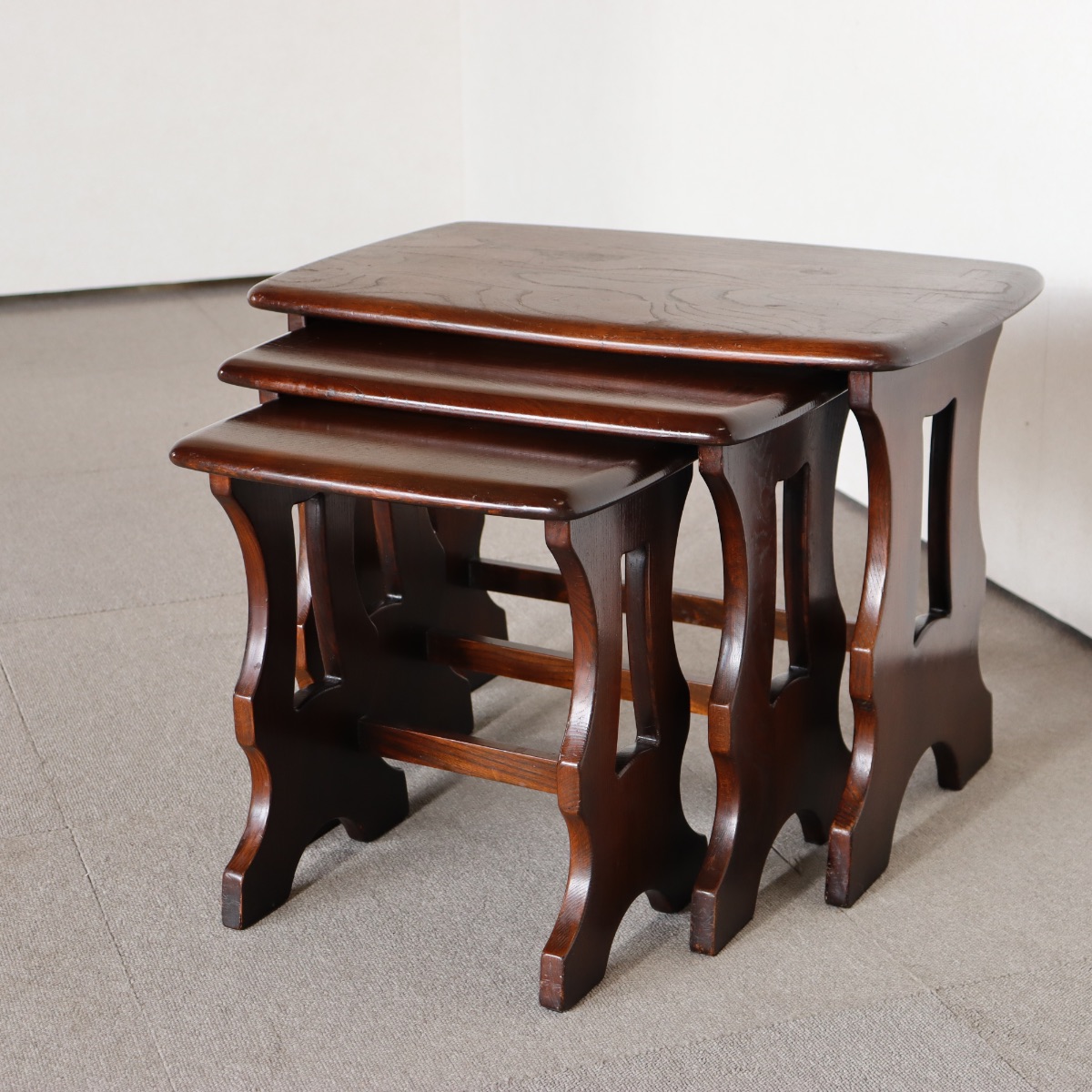 アーコールERCOLのネスト