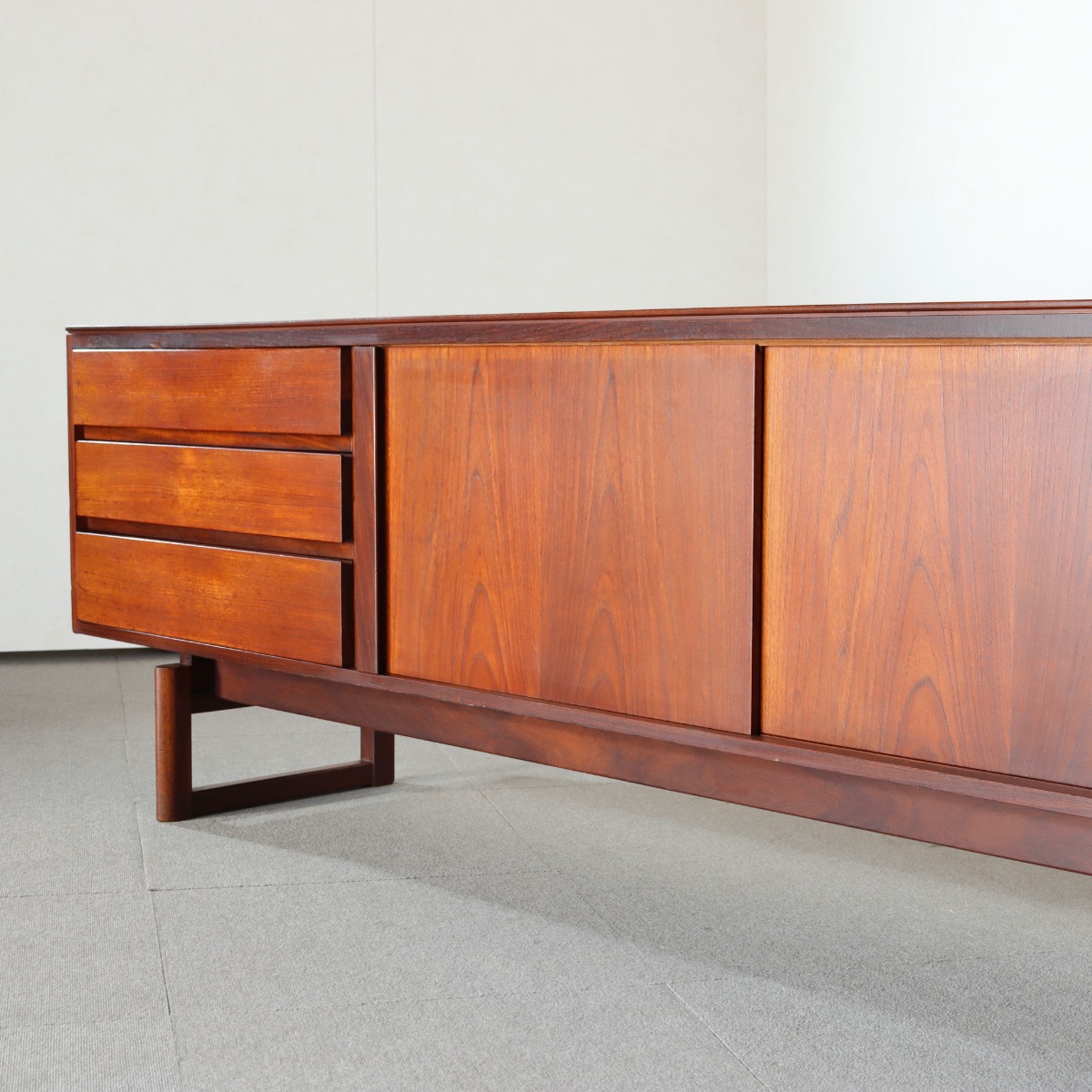 送料込み！ 【息子よ！店長のお話】 ホワイトアンドニュートン製サイド