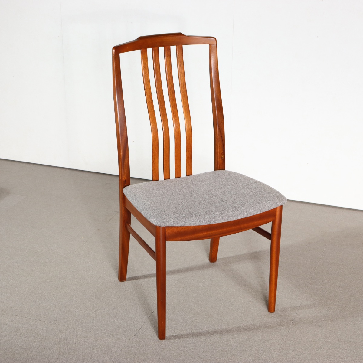 ベイスクラフトBEITHCRAFT製　ヴィンテージダイニングチェア