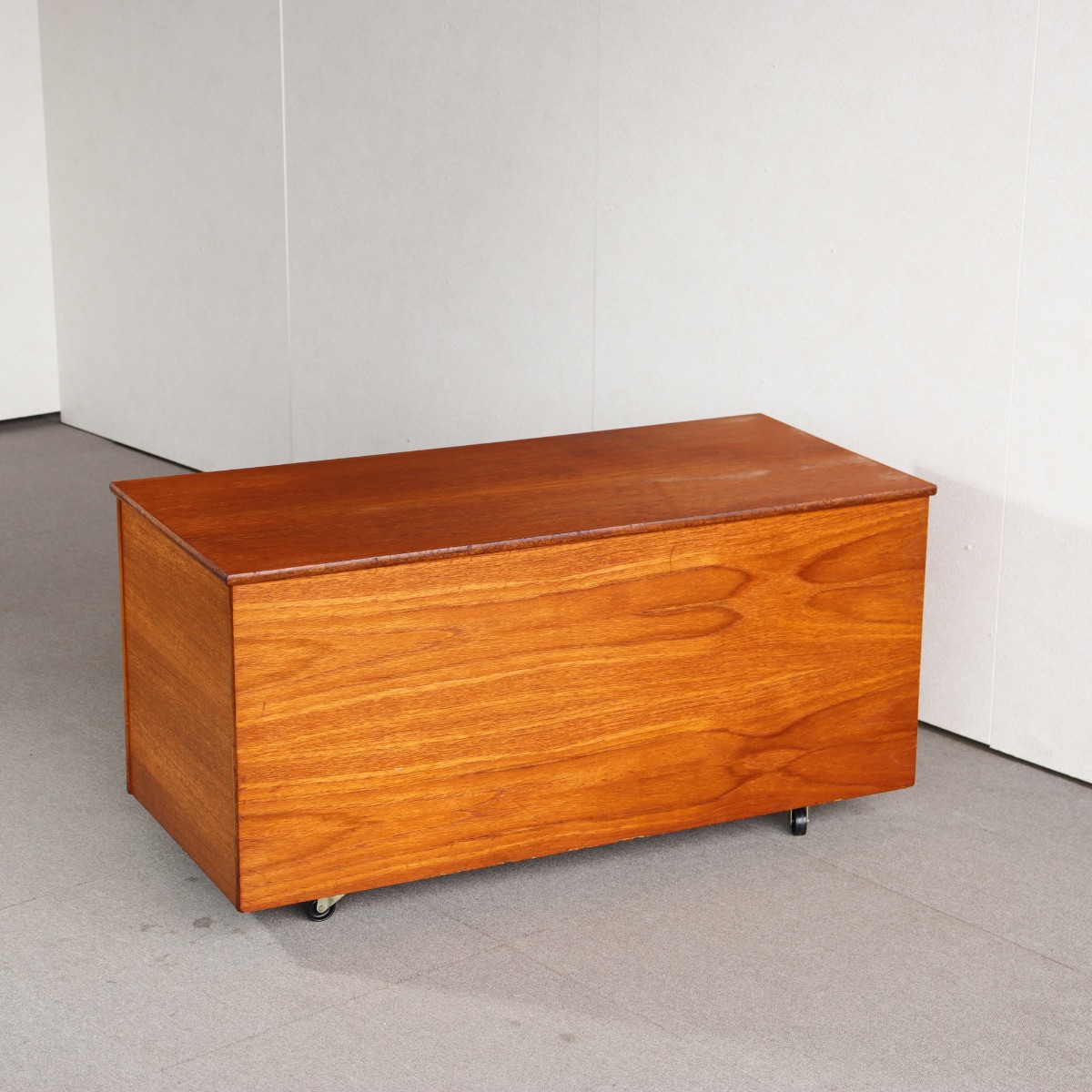 英国ヴィンテージのベッドボックス