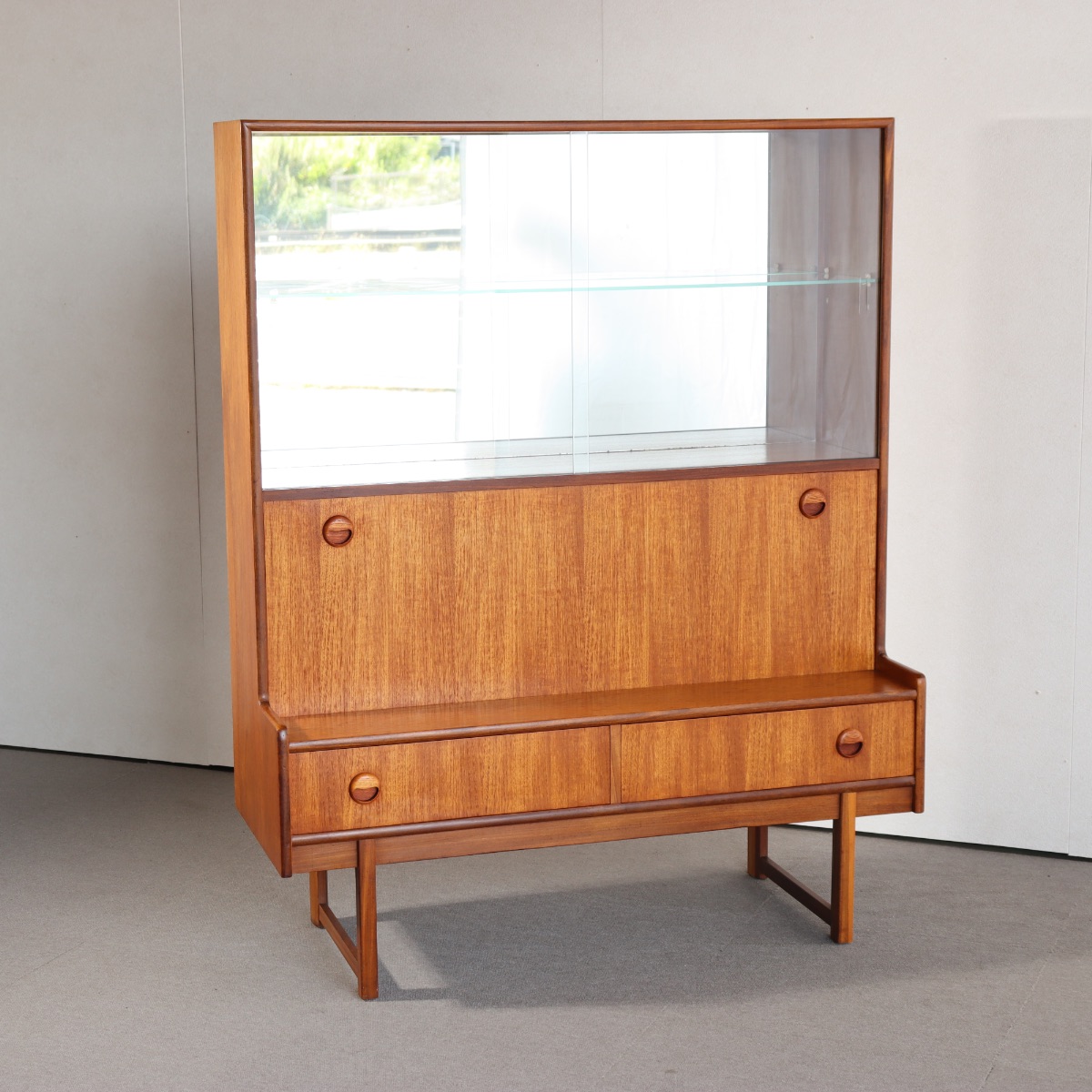 ターニッジTURNIDGE キャビネット 『普通のキャビネット、ではご