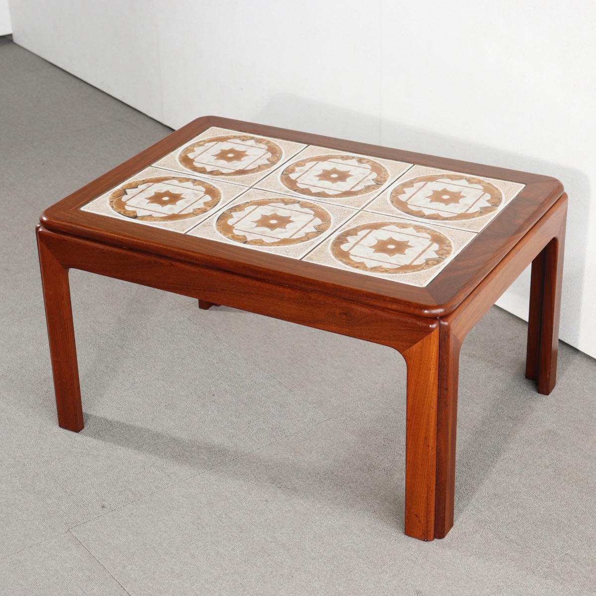 ジープランG-PLANのコーヒーテーブル