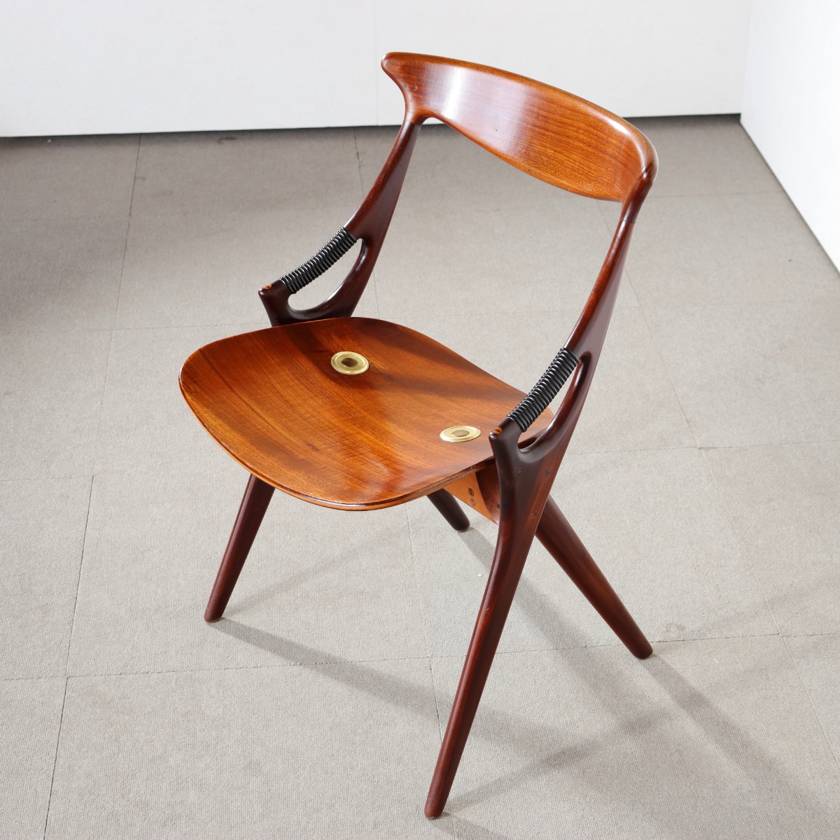 Arne Hovmand-Olsen Model-71 ダイニングチェア