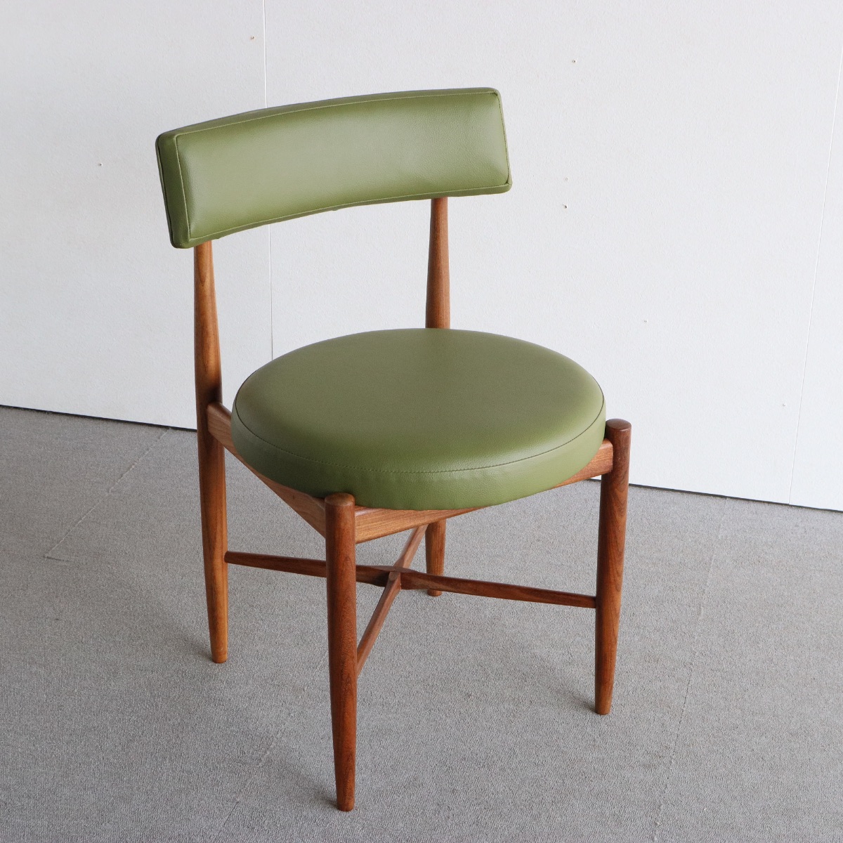 ジープランG-PLANのFrescoダイニングチェア