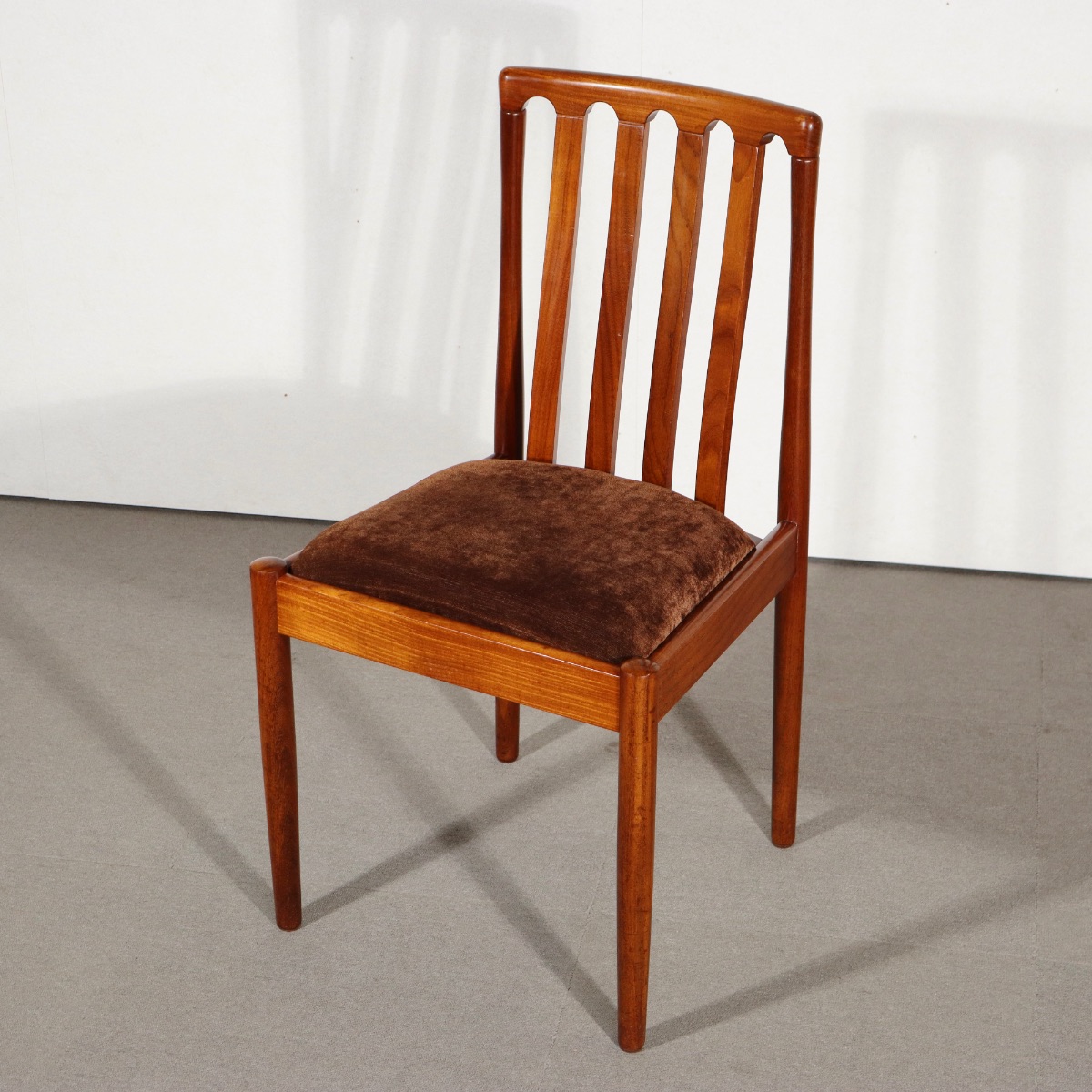 メレデューMEREDEWダイニングチェア