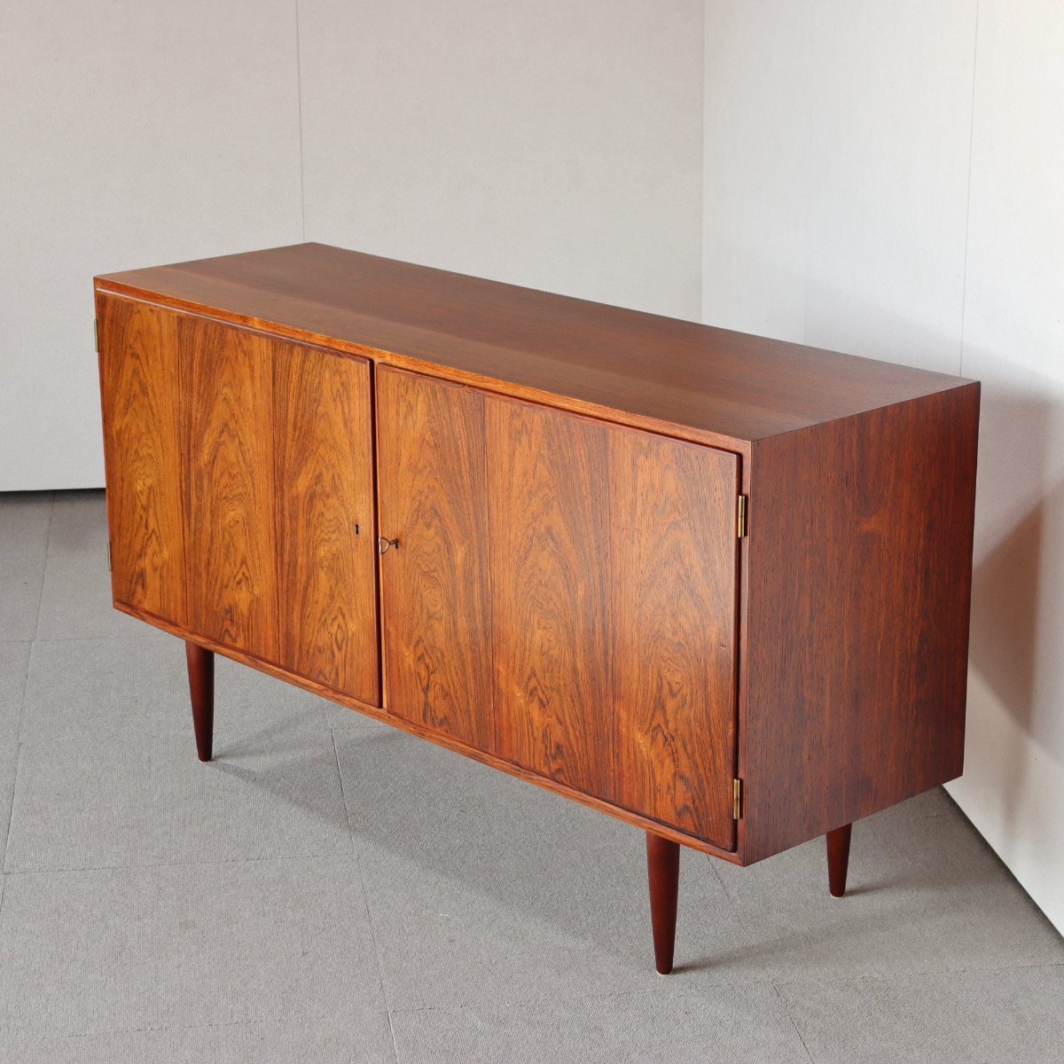 北欧デンマーク製サイドボード